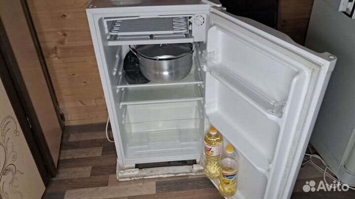 Холодильник бу маленький