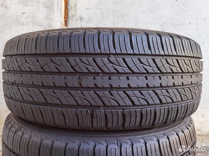 Kumho Crugen Premium KL33 235/60 R16 97V