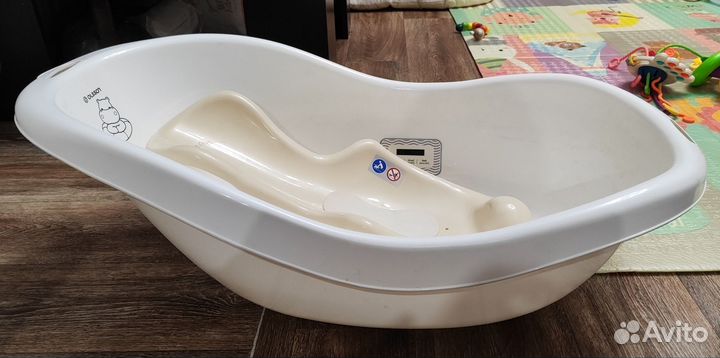 Ванночка для купания с горкой