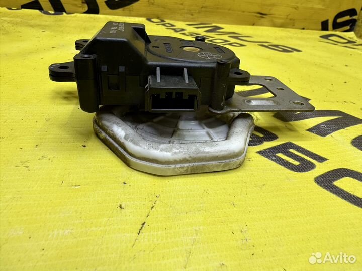 Моторчик заслонки отопителя Honda Civic