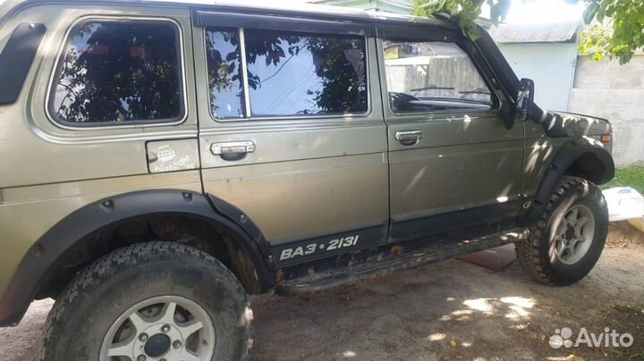 LADA 4x4 (Нива) 1.8 МТ, 2002, 100 000 км