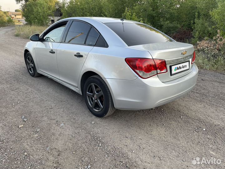 Chevrolet Cruze 1.6 МТ, 2010, 244 000 км