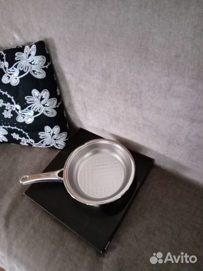 Сковорода с длинной ручкой, 1,3Л диаметр 20см, б/к