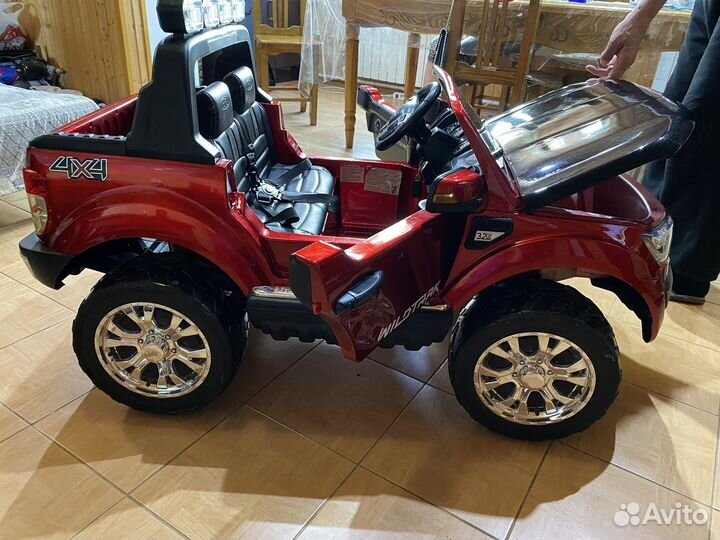 Детский электромобиль бу Ford Ranger