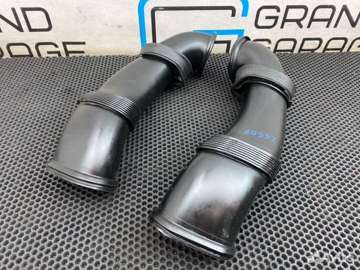 Патрубок воздушный Audi Q7 4LB BAR 4.2