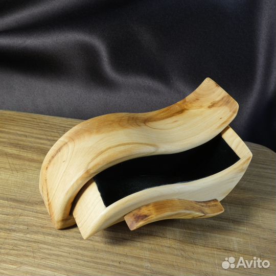 Шкатулка для украшений деревянная