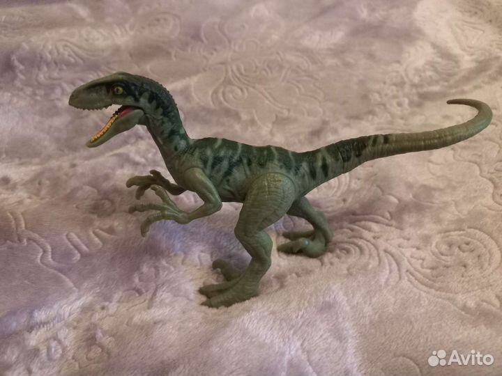 Велоцираптор Чарли Jurassic world