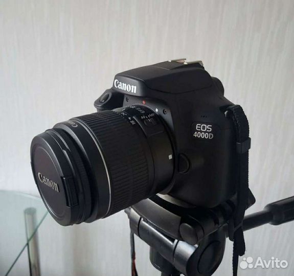 Зеркальный фотоаппарат canon 4000d