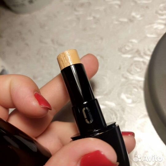 Marc Jacobs Beauty accomplice Консилер-стик