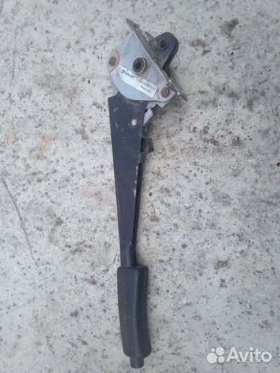 Рычаг стояночного тормоза Лада 2108