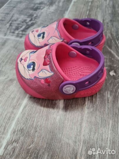 Crocs c4