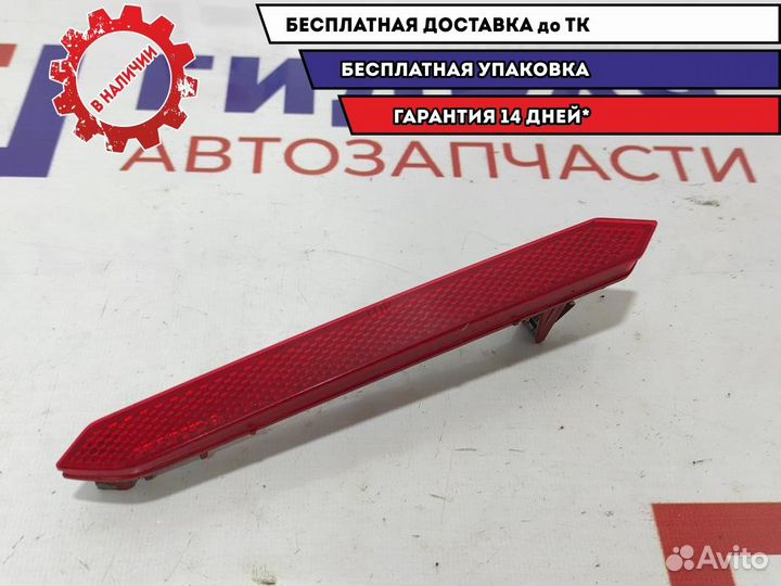 Отражатель в бампер задний левый Honda Civic 5D 33