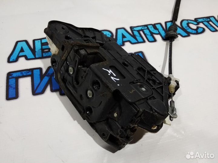 Замок двери передней левой Skoda Superb 2 5N1837015C Отличное состояние