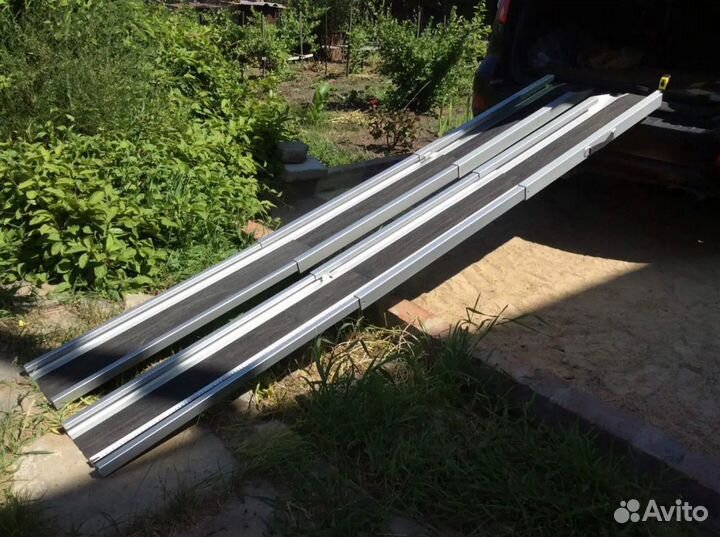 Пандусы телескопические для инвалидных колясок