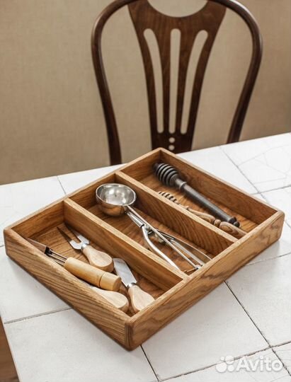 Лоток для столовых приборов