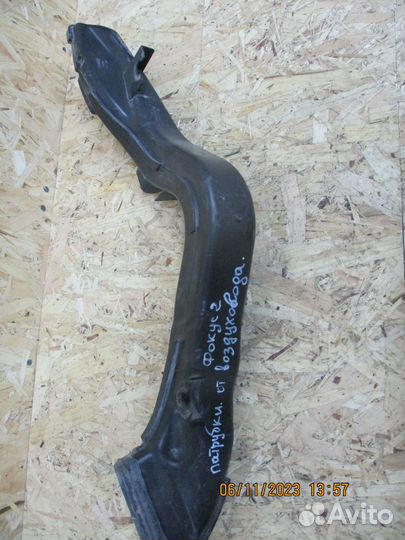 Патрубок воздухозаборника Форд Фокус 2