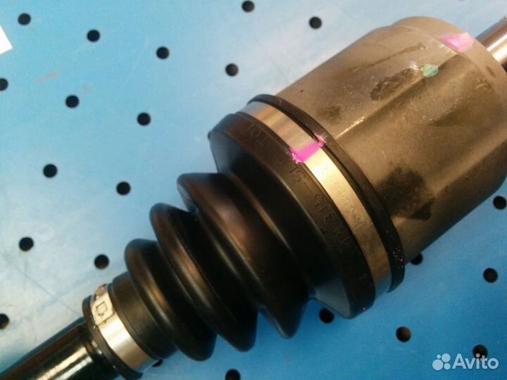 Привод левый Honda Civic 5D новый оригинал