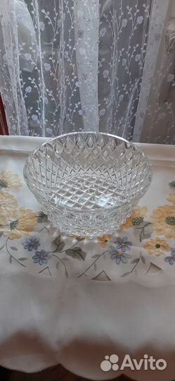 Хрустальная конфетница