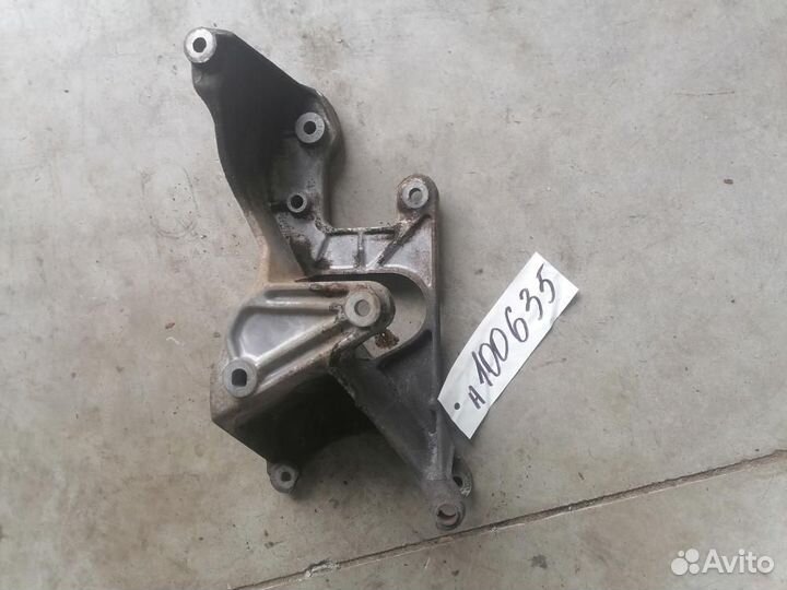 Кронштейн генератора GMC 4.3 AT SL/SLE 01.1995 - 0