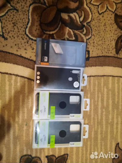 Чехлы на телефон