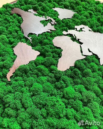 Карта мира из дерева и мха подсветка панно декор