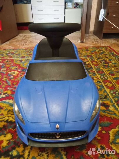 Машина каталка толокар Maserati Z 353 Blue