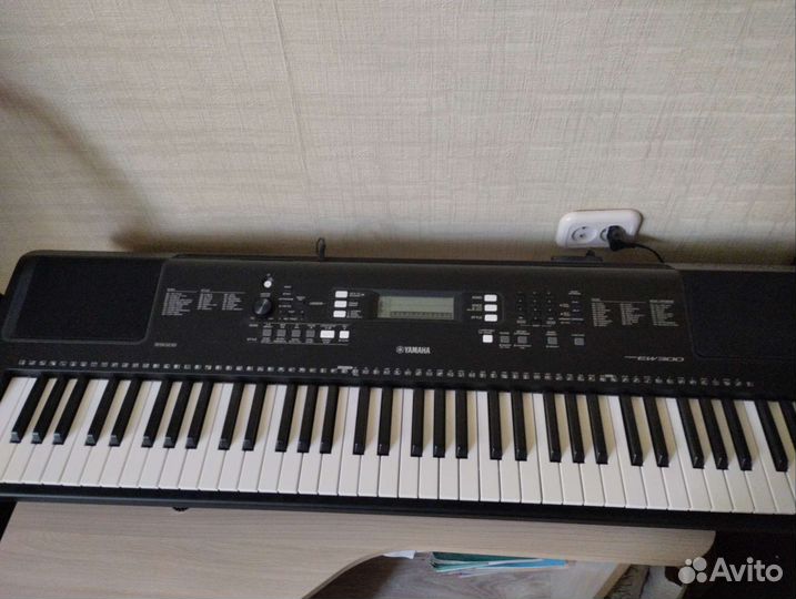Синтезатор yamaha psr EW300
