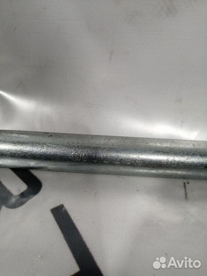 Ключ балонный Volkswagen Passat B6 2005-2010