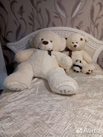 Большой плюшевые мишка