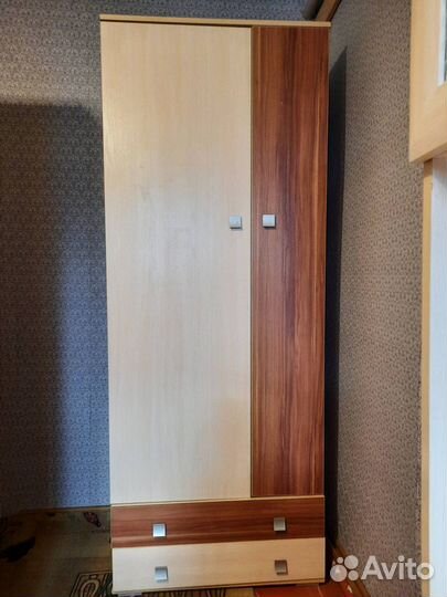 Письменный стол