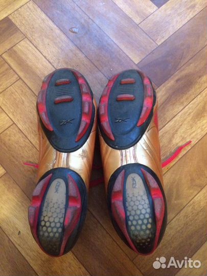 Футбольные бутсы