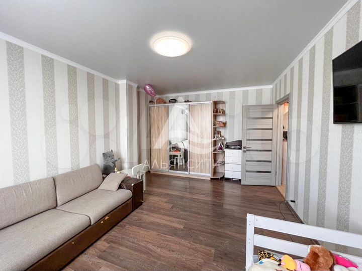 1-к. квартира, 38 м², 8/9 эт.