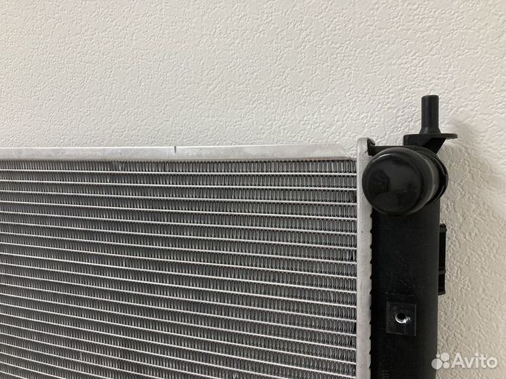 Радиатор KIA soul (09) 1.6CRDi AT