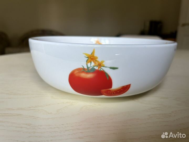 Салатник с приборами