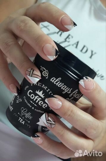 Мастер маникюра и педикюра