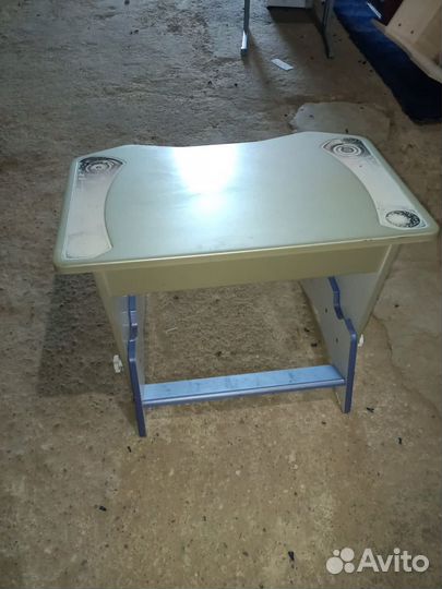 Детский стол и стул б/у
