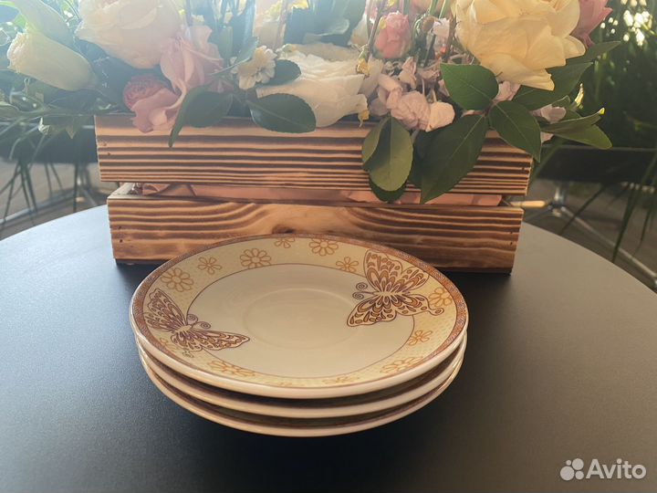 Блюдца milvis 14 см фарфор бабочки