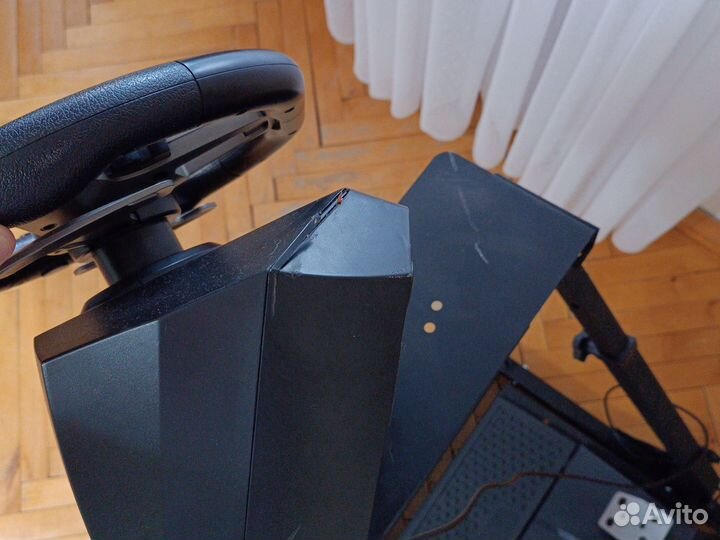 Стойка для игрового руля