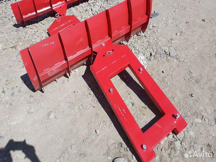 Отвал для вилочного погрузчика 1,5м