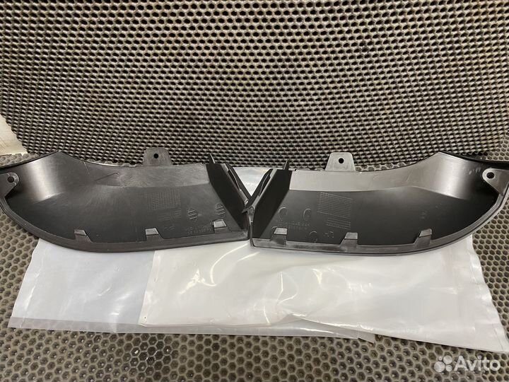 Нижняя накладка переднего бампера Mercedes GL 164