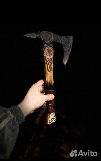 Топор кованый ручной работы