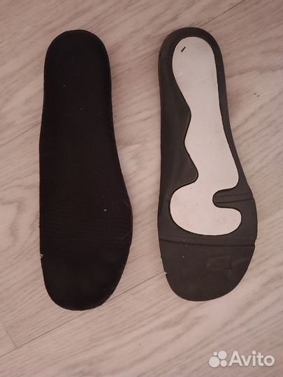 Коньки хоккейные