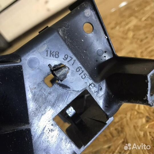 Кронштейн Volkswagen Jetta 6 CPR 2017