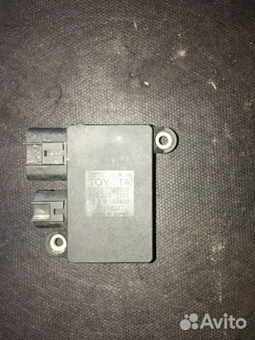 Блок управления вентилятором Toyota 8925712010