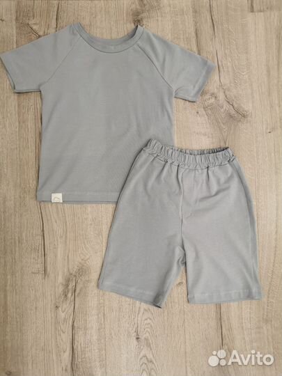 Костюм шорты и футболка