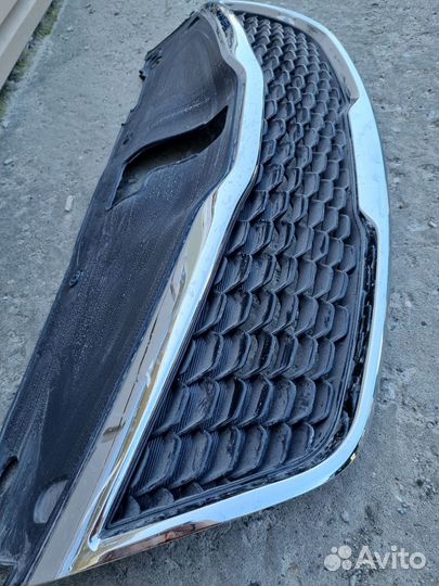 Решетка радиатора Kia Rio, Restyling