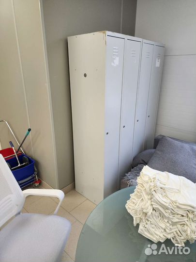 Сейфы, шкафы, каталки, тележки, столы