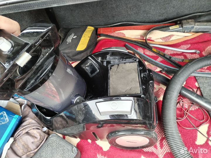 Пылесос Magnit 2200w - на запчасти