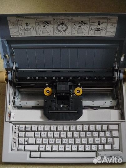 Печатная машинка Olivetti ET Personal 55