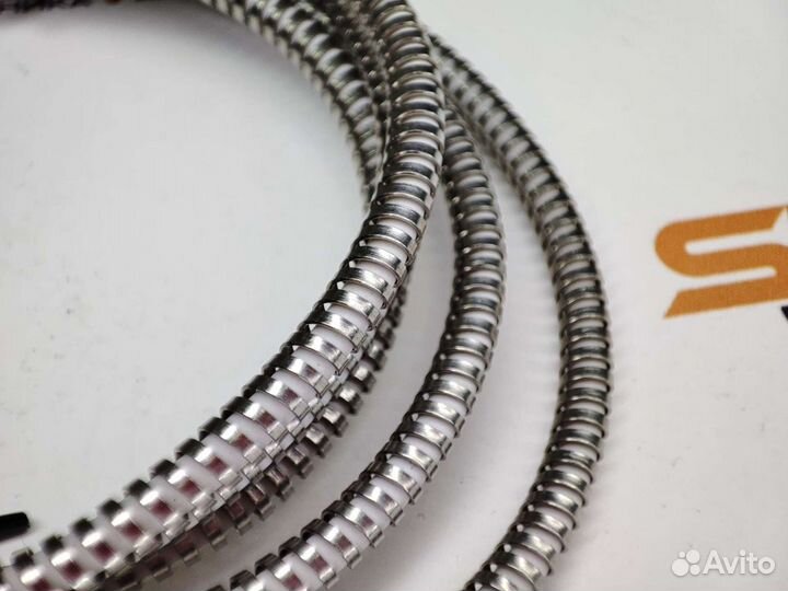 Аудио кабель AUX в металлической оплётке